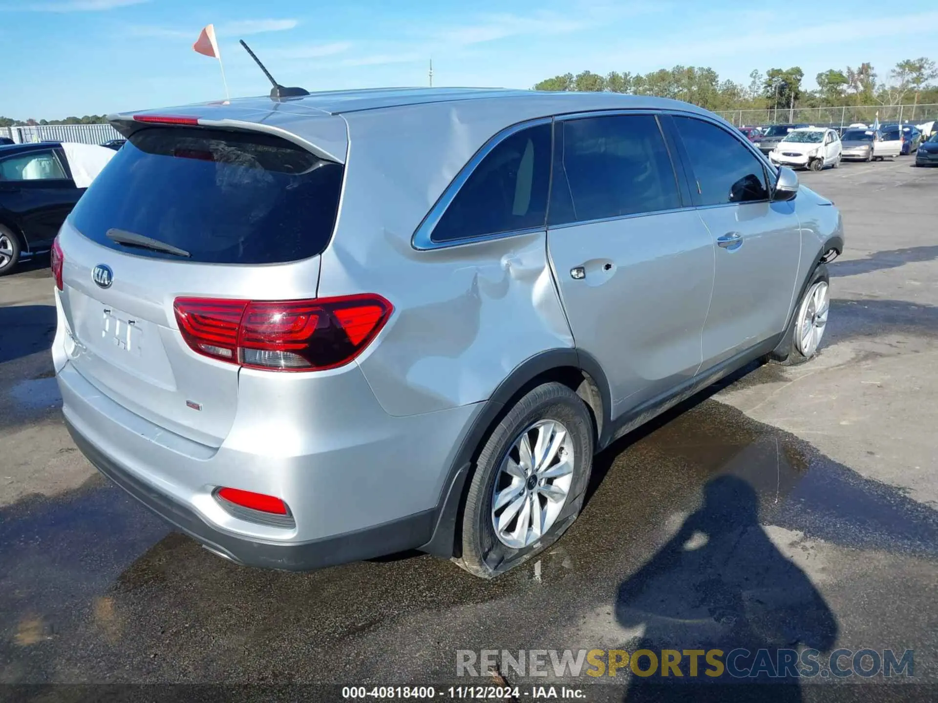 4 fotografías del automóvil dañado 5XYPG4A32KG583159 KIA SORENTO 2019