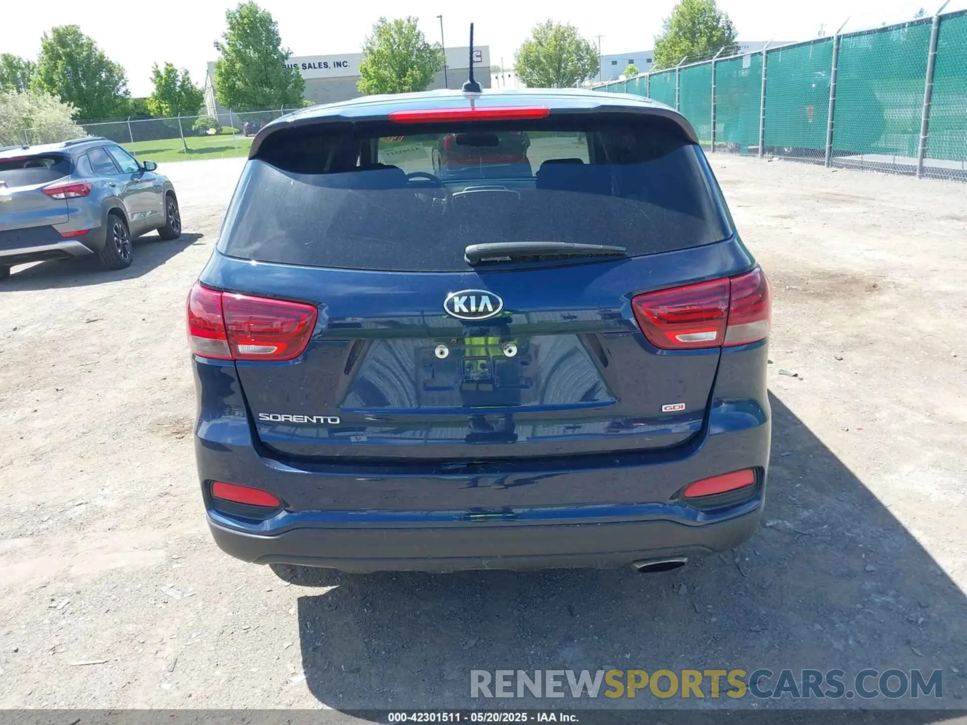 15 fotografías del automóvil dañado 5XYPG4A33KG463046 KIA SORENTO 2019