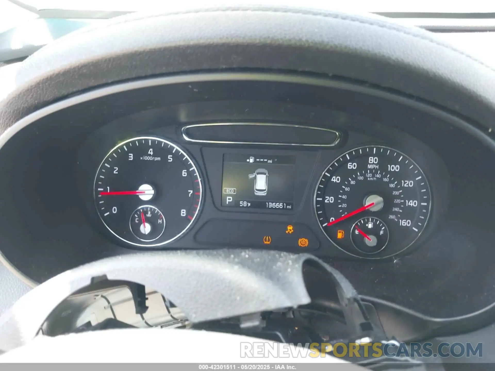7 fotografías del automóvil dañado 5XYPG4A33KG463046 KIA SORENTO 2019