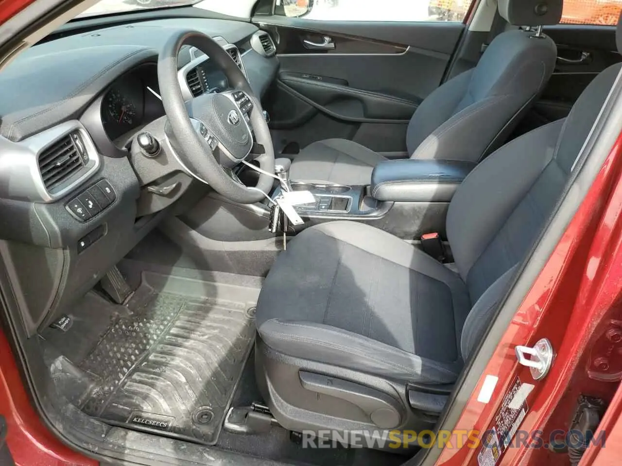 7 fotografías del automóvil dañado 5XYPG4A33KG514514 KIA SORENTO 2019