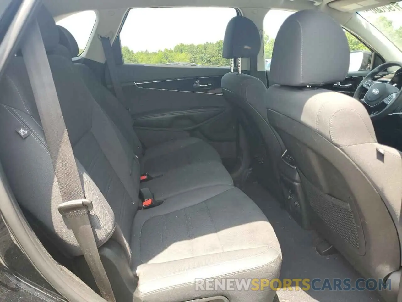 11 fotografías del automóvil dañado 5XYPG4A33KG515498 KIA SORENTO 2019