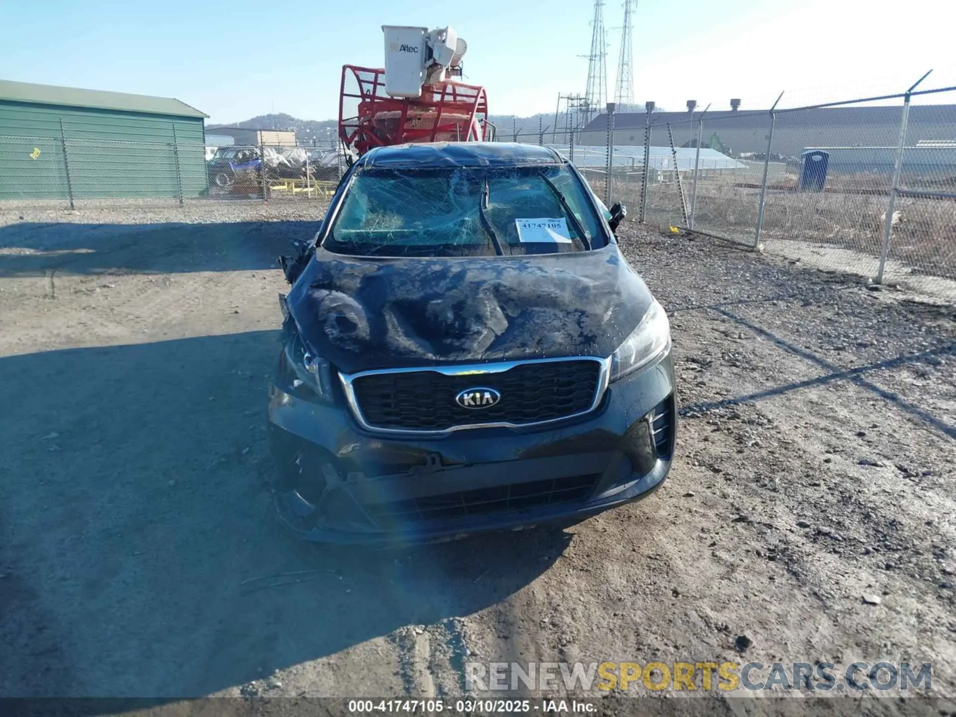 12 fotografías del automóvil dañado 5XYPG4A34KG509144 KIA SORENTO 2019