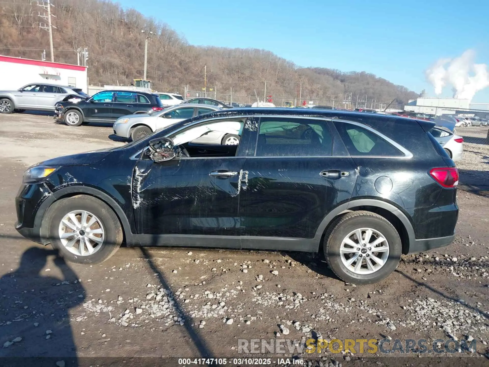 14 fotografías del automóvil dañado 5XYPG4A34KG509144 KIA SORENTO 2019