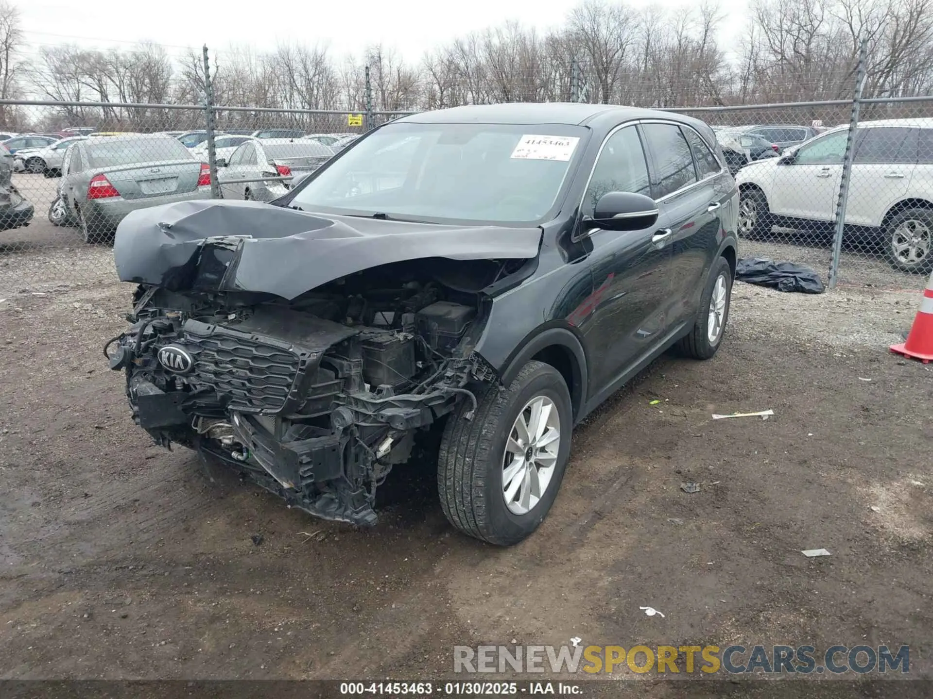 2 fotografías del automóvil dañado 5XYPG4A35KG491026 KIA SORENTO 2019