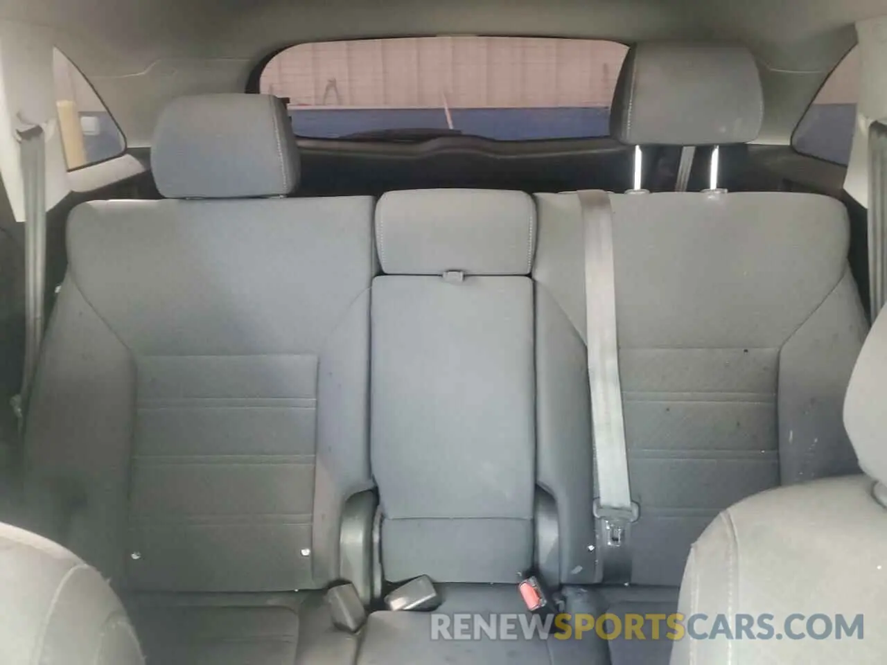 10 fotografías del automóvil dañado 5XYPG4A35KG533470 KIA SORENTO 2019