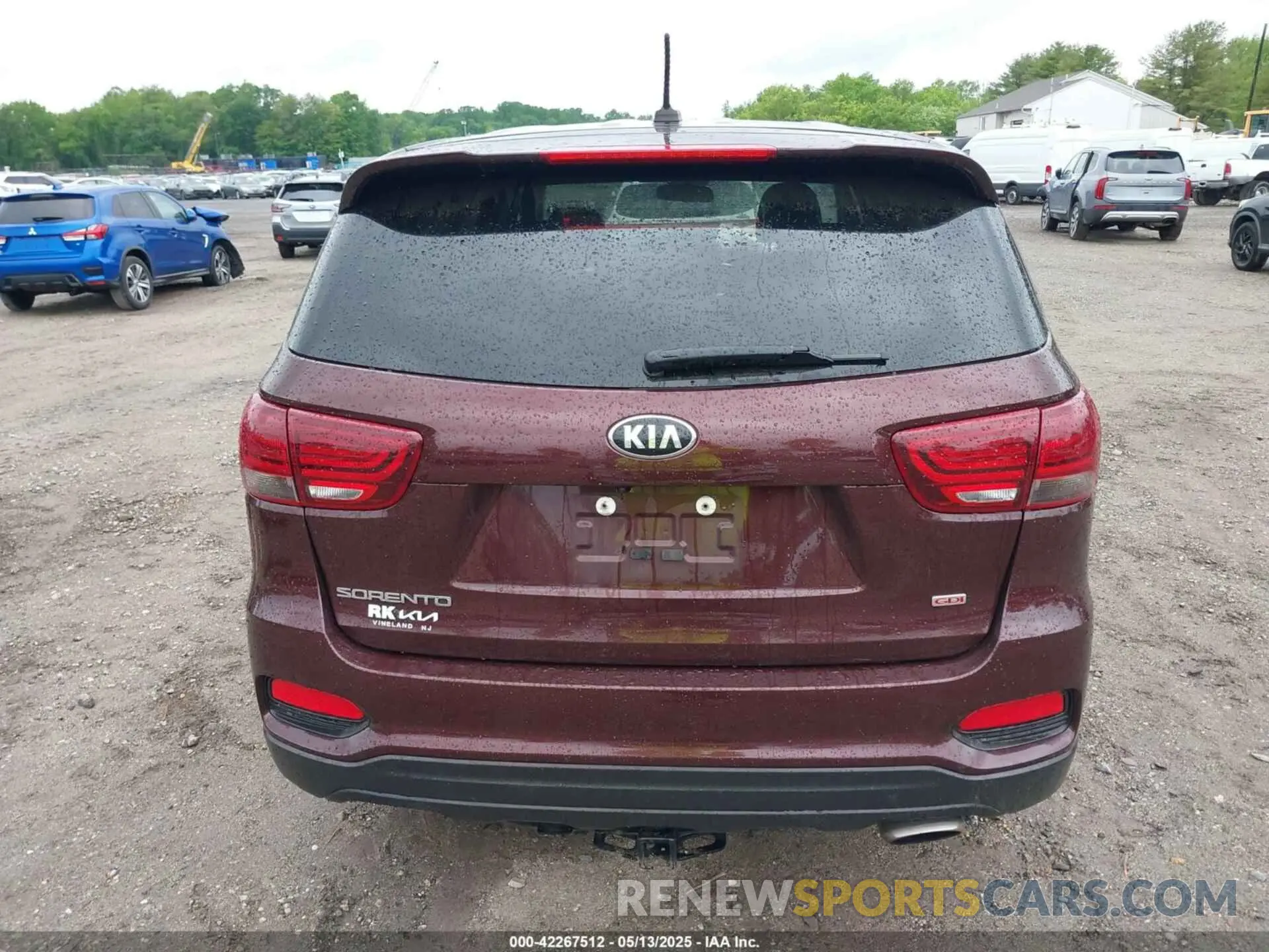 16 fotografías del automóvil dañado 5XYPG4A35KG576058 KIA SORENTO 2019