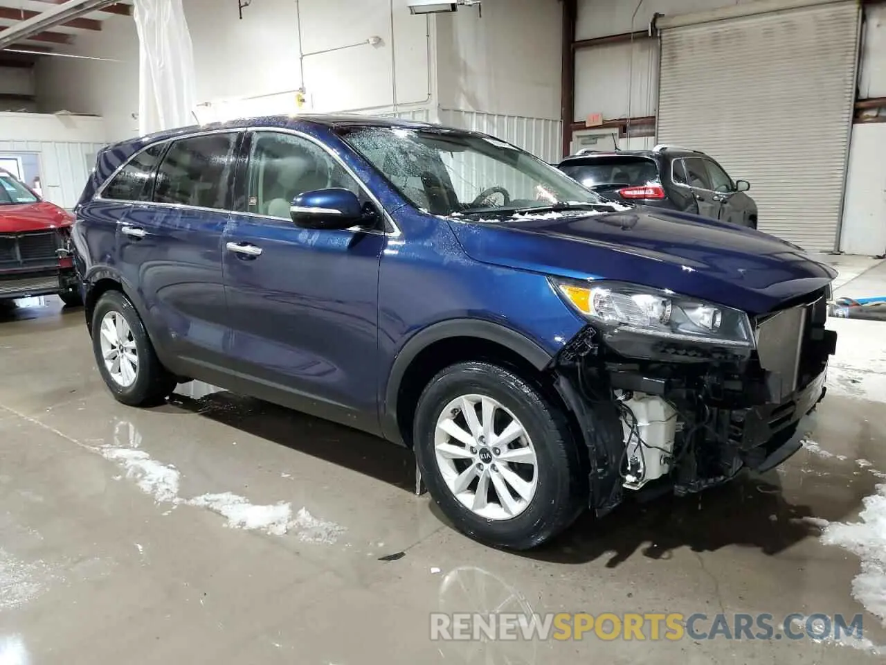 4 fotografías del automóvil dañado 5XYPG4A36KG546941 KIA SORENTO 2019