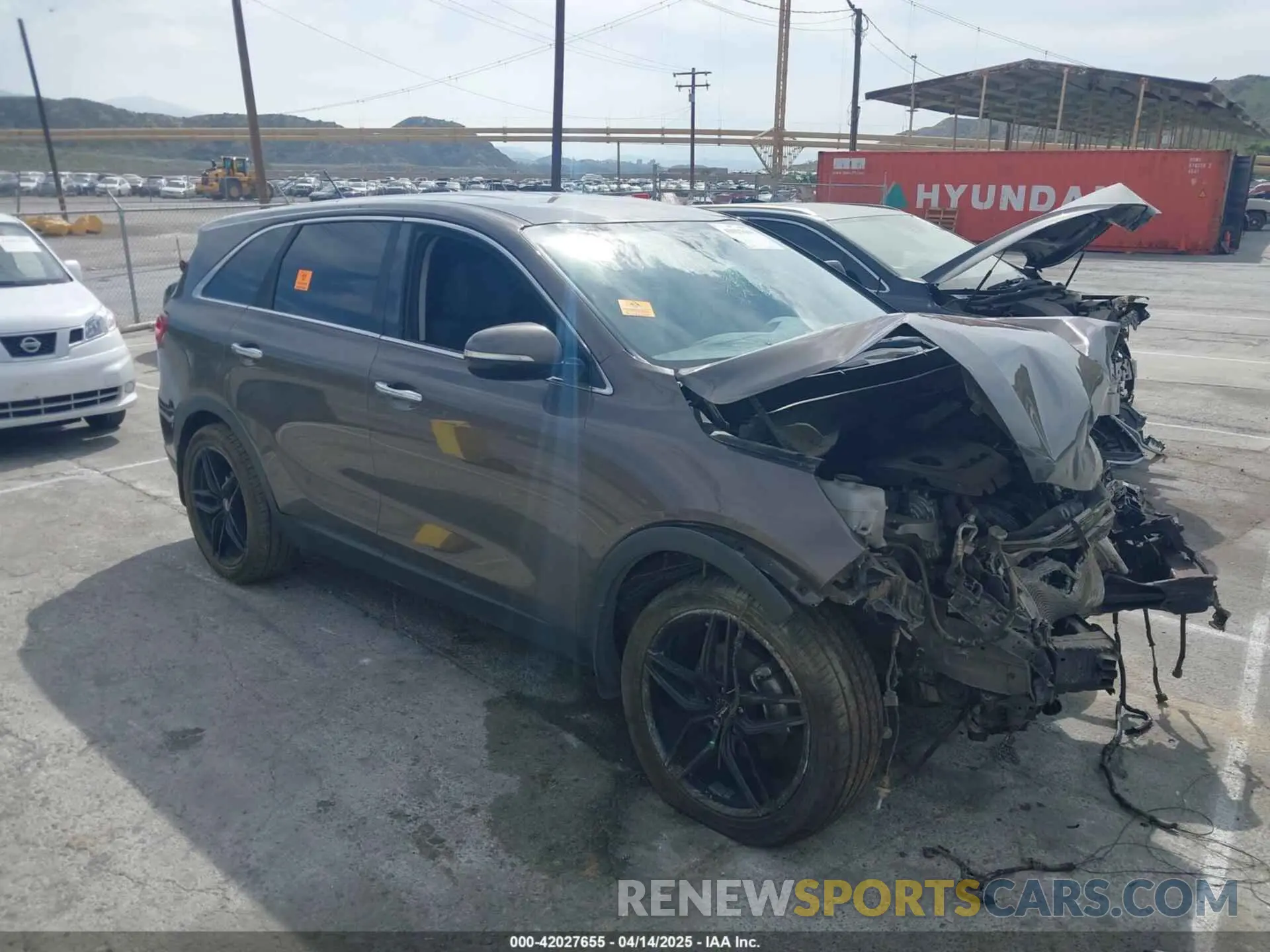 1 fotografías del automóvil dañado 5XYPG4A36KG574769 KIA SORENTO 2019