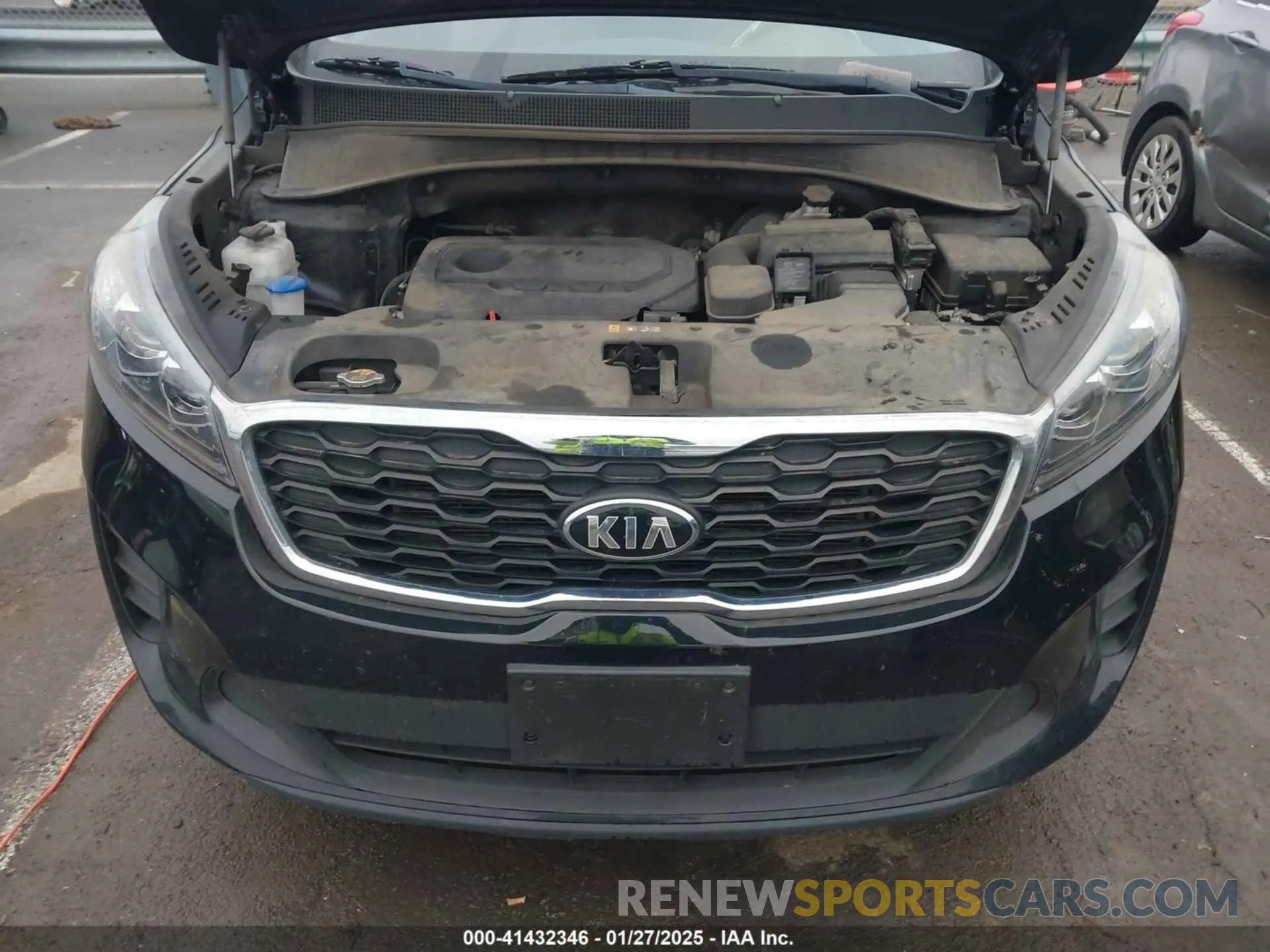 10 fotografías del automóvil dañado 5XYPG4A36KG575579 KIA SORENTO 2019