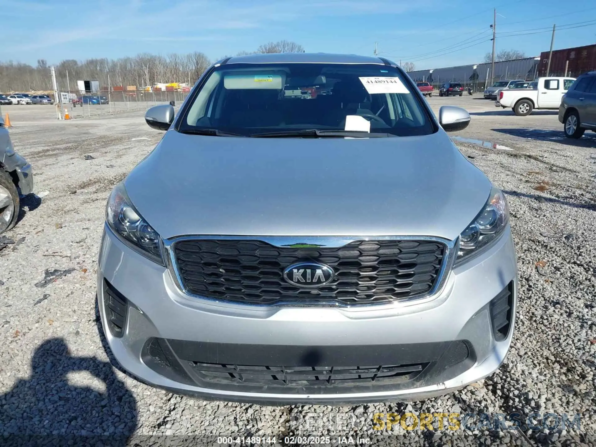 12 fotografías del automóvil dañado 5XYPG4A36KG583391 KIA SORENTO 2019