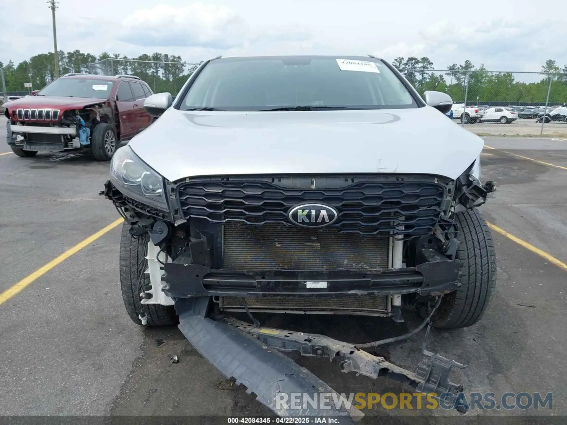 13 fotografías del automóvil dañado 5XYPG4A36KG593306 KIA SORENTO 2019