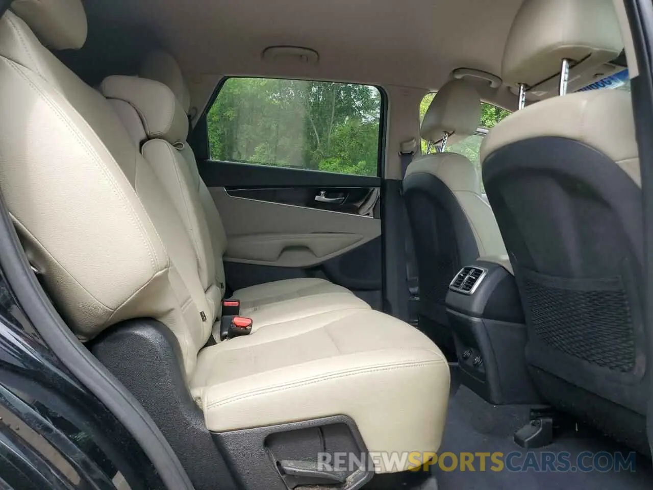 11 fotografías del automóvil dañado 5XYPG4A37KG480352 KIA SORENTO 2019