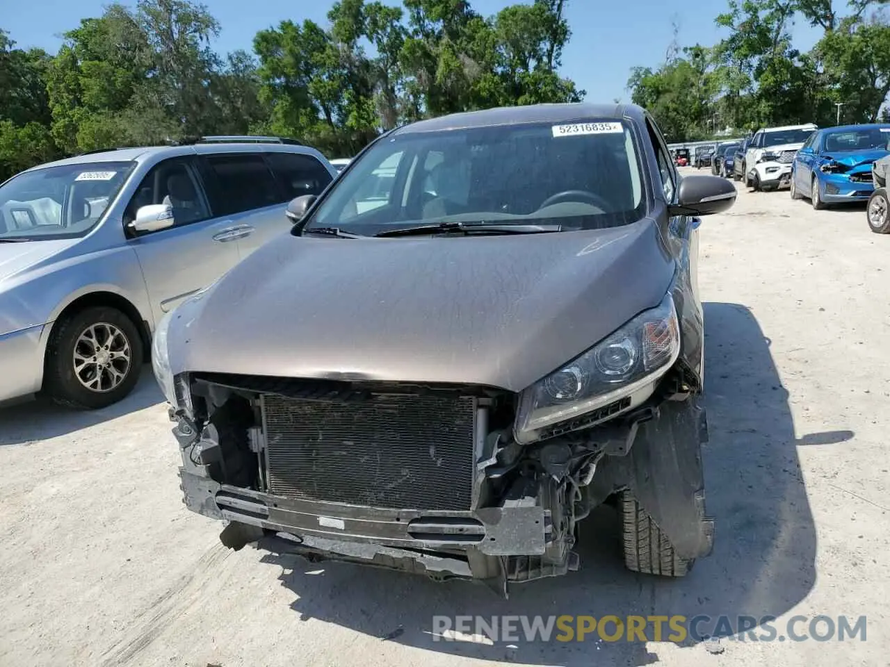 5 fotografías del automóvil dañado 5XYPG4A37KG508702 KIA SORENTO 2019