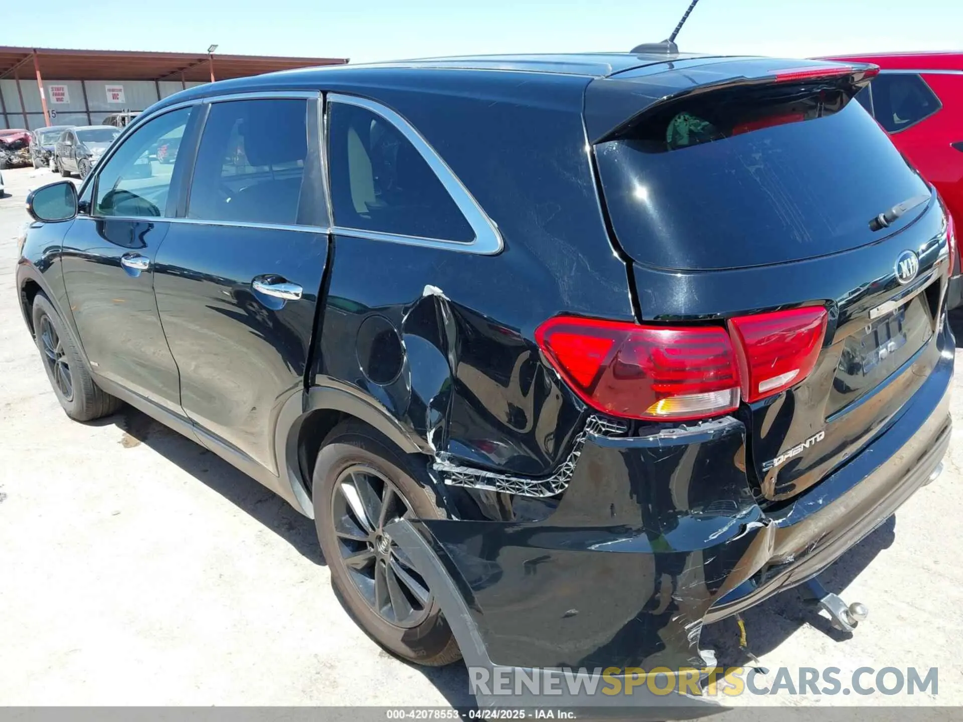 3 fotografías del automóvil dañado 5XYPG4A37KG530909 KIA SORENTO 2019