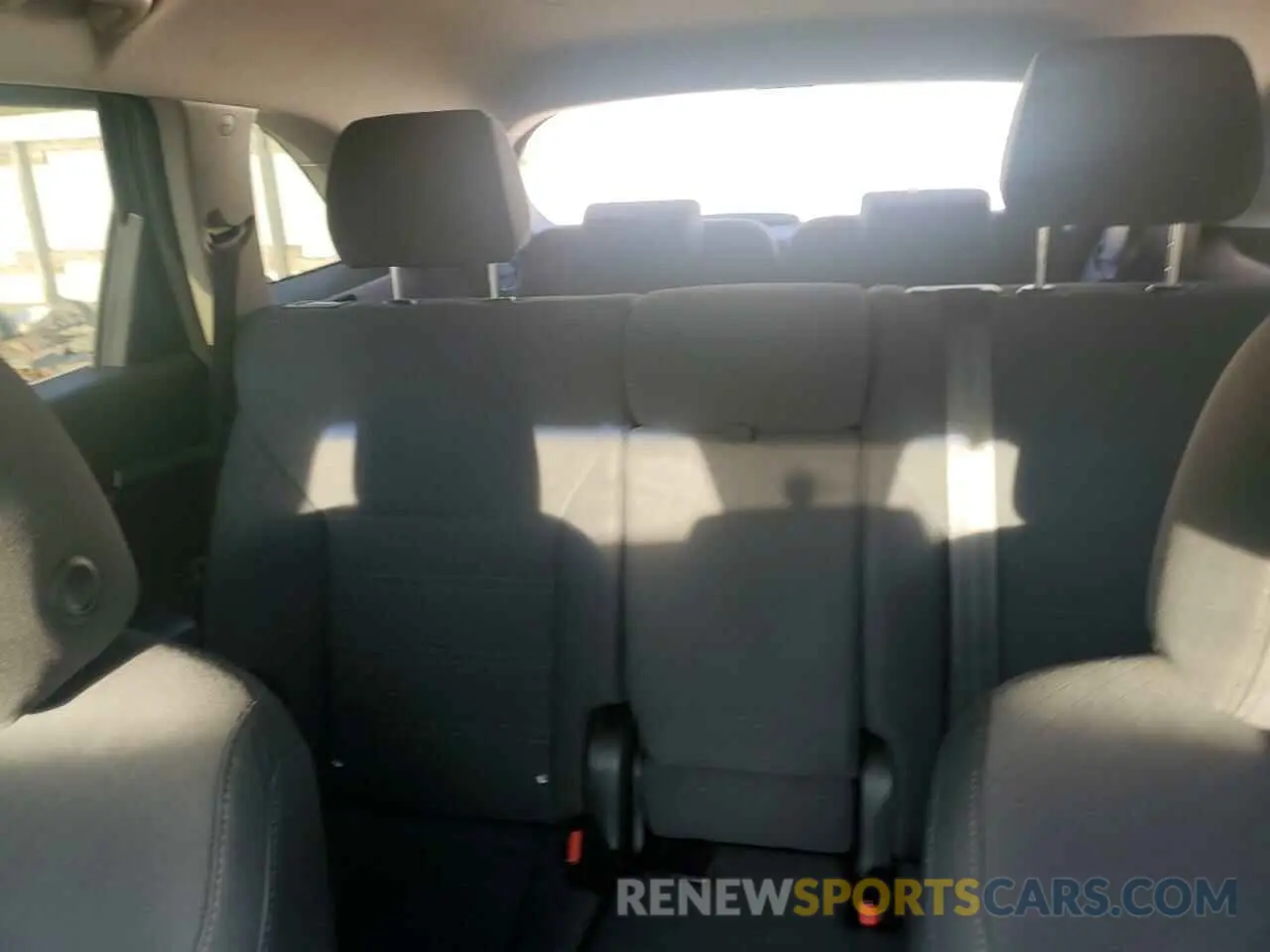 10 fotografías del automóvil dañado 5XYPG4A38KG443469 KIA SORENTO 2019
