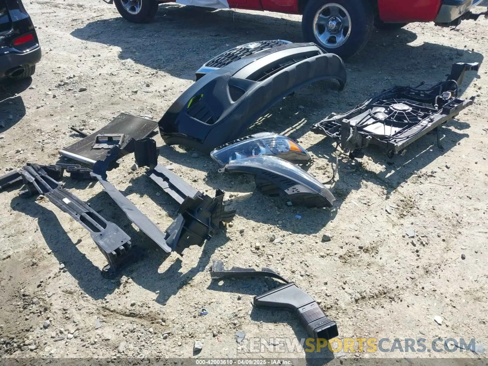 12 fotografías del automóvil dañado 5XYPG4A38KG574269 KIA SORENTO 2019