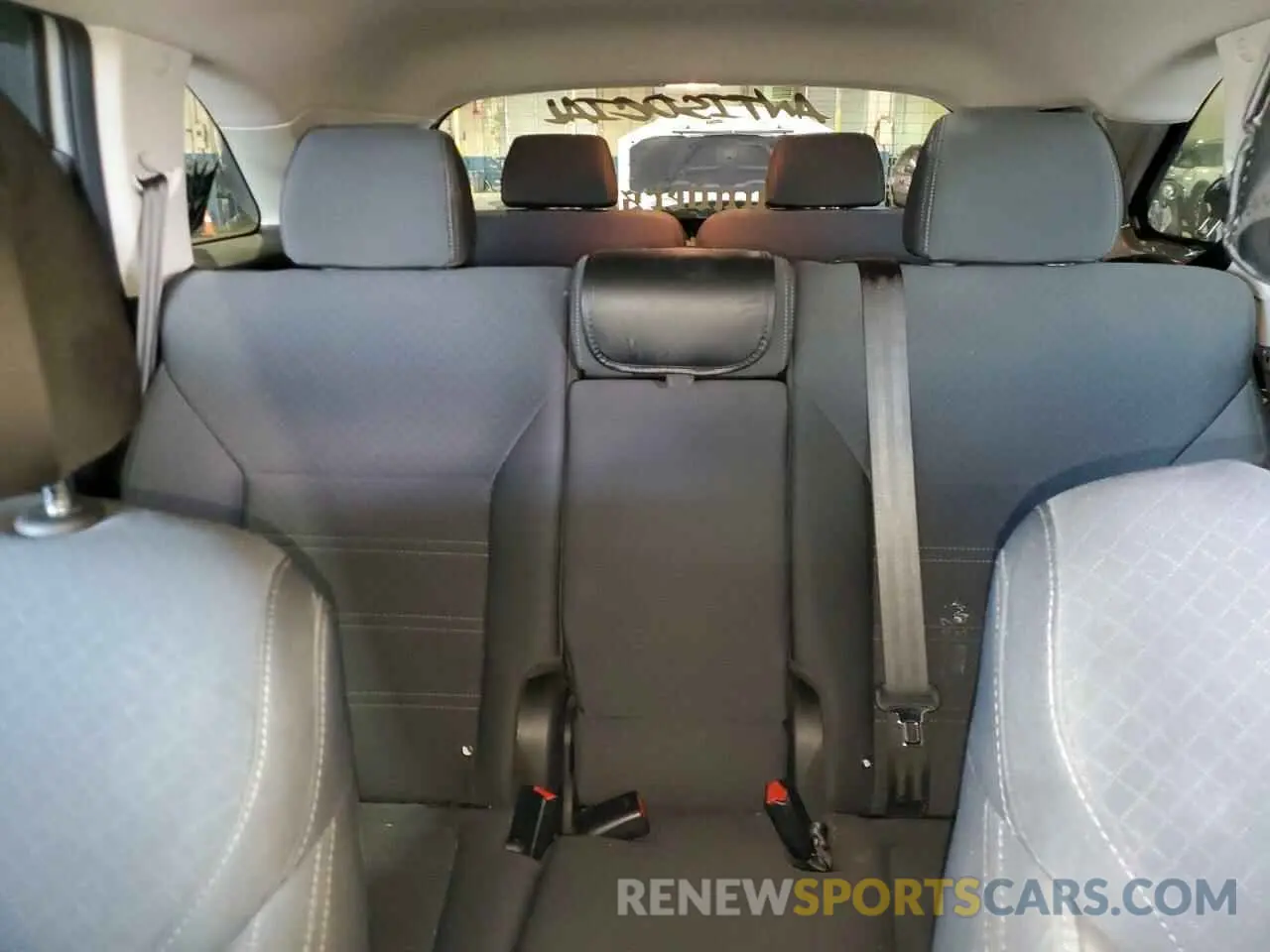 10 fotografías del automóvil dañado 5XYPG4A38KG595395 KIA SORENTO 2019