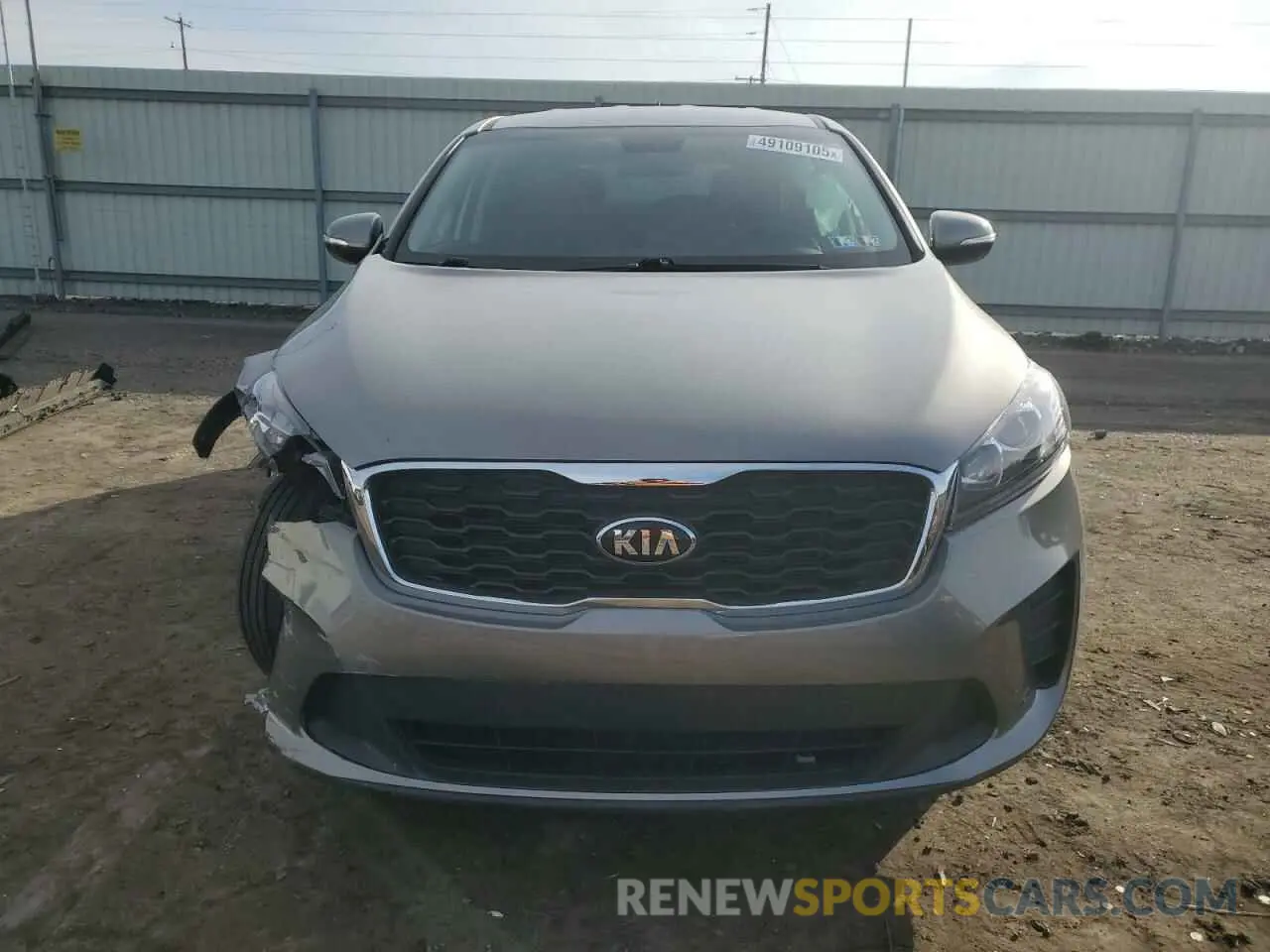 5 fotografías del automóvil dañado 5XYPG4A39KG520477 KIA SORENTO 2019