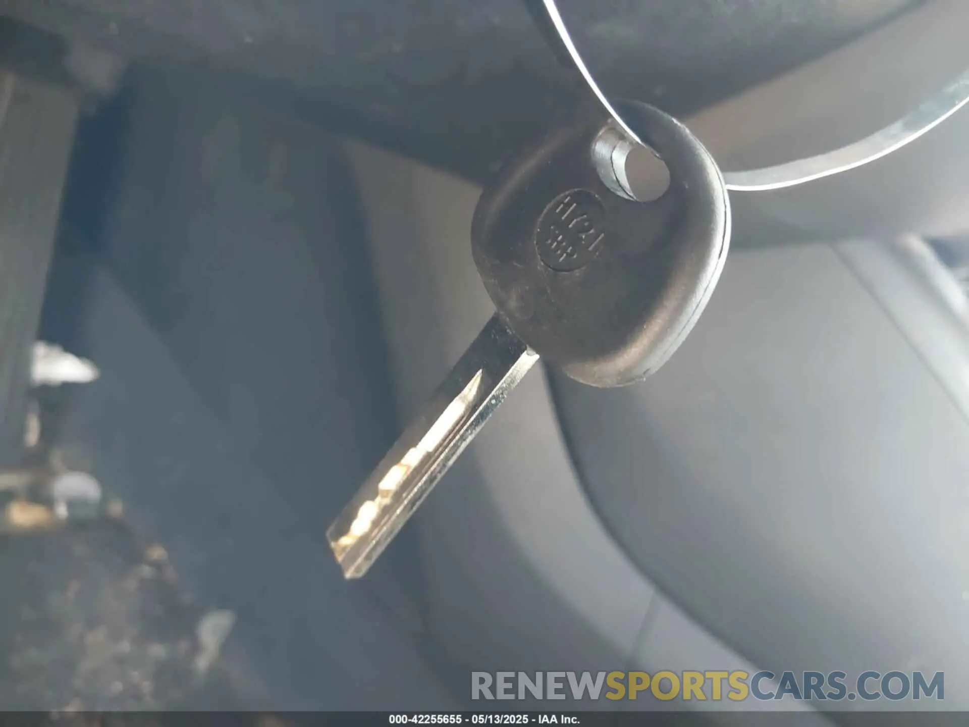 11 fotografías del automóvil dañado 5XYPG4A39KG534430 KIA SORENTO 2019