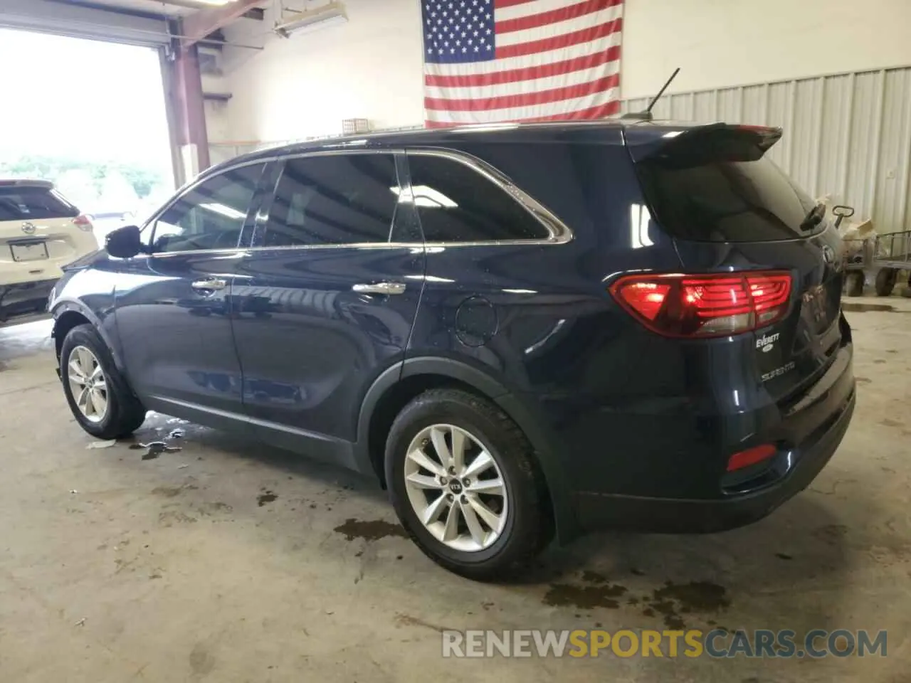 2 fotografías del automóvil dañado 5XYPG4A39KG537179 KIA SORENTO 2019