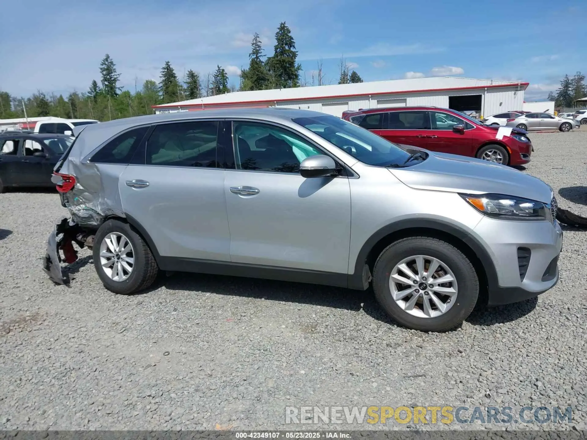 13 fotografías del automóvil dañado 5XYPG4A39KG595941 KIA SORENTO 2019