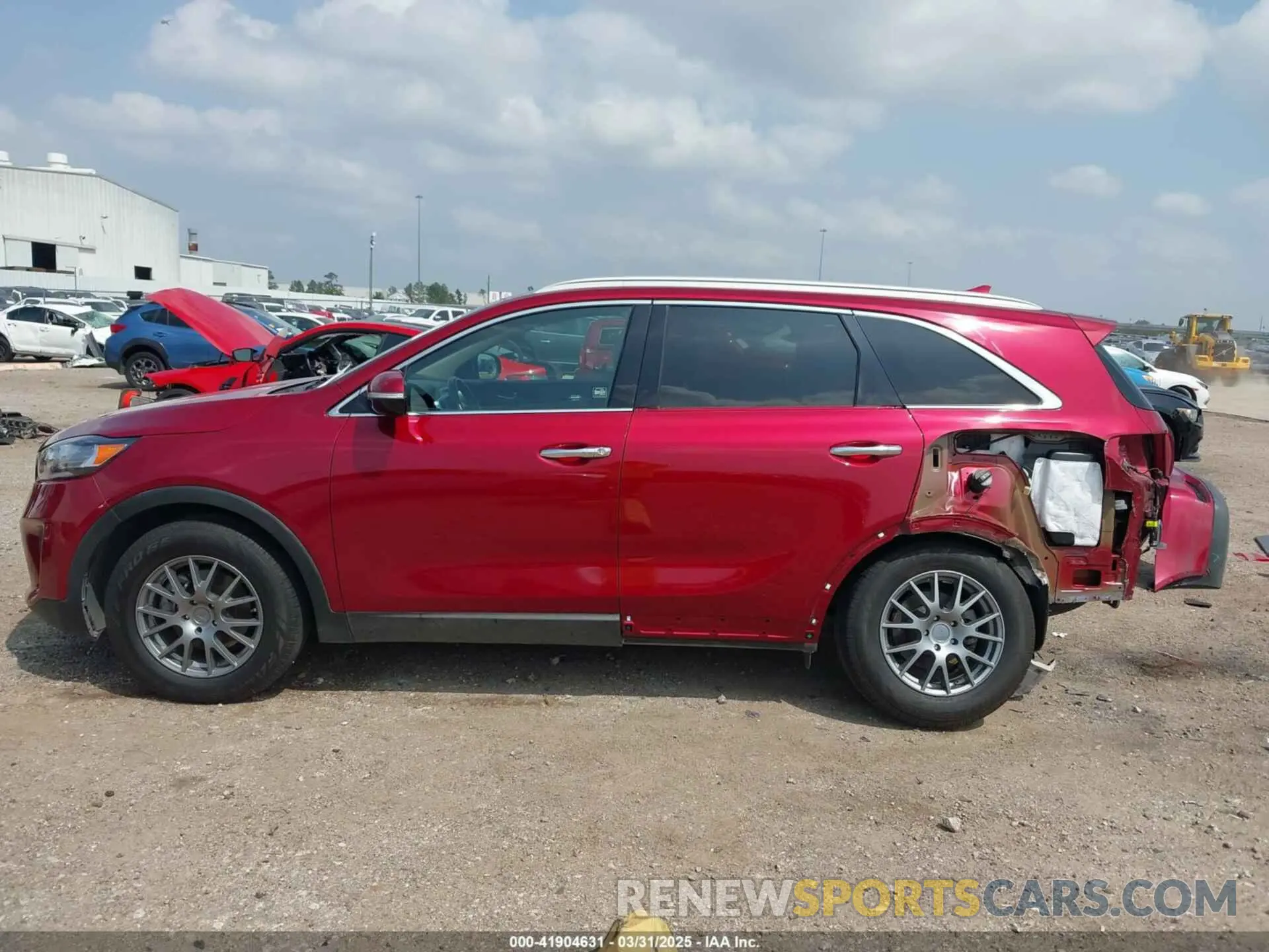 15 fotografías del automóvil dañado 5XYPG4A3XKG527468 KIA SORENTO 2019