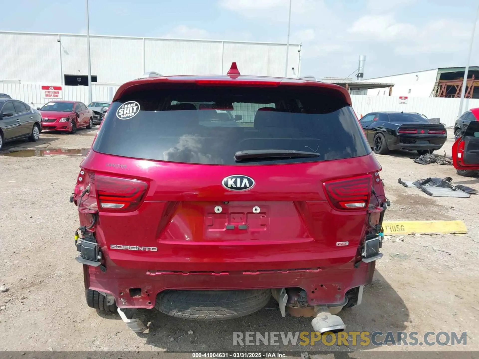 17 fotografías del automóvil dañado 5XYPG4A3XKG527468 KIA SORENTO 2019