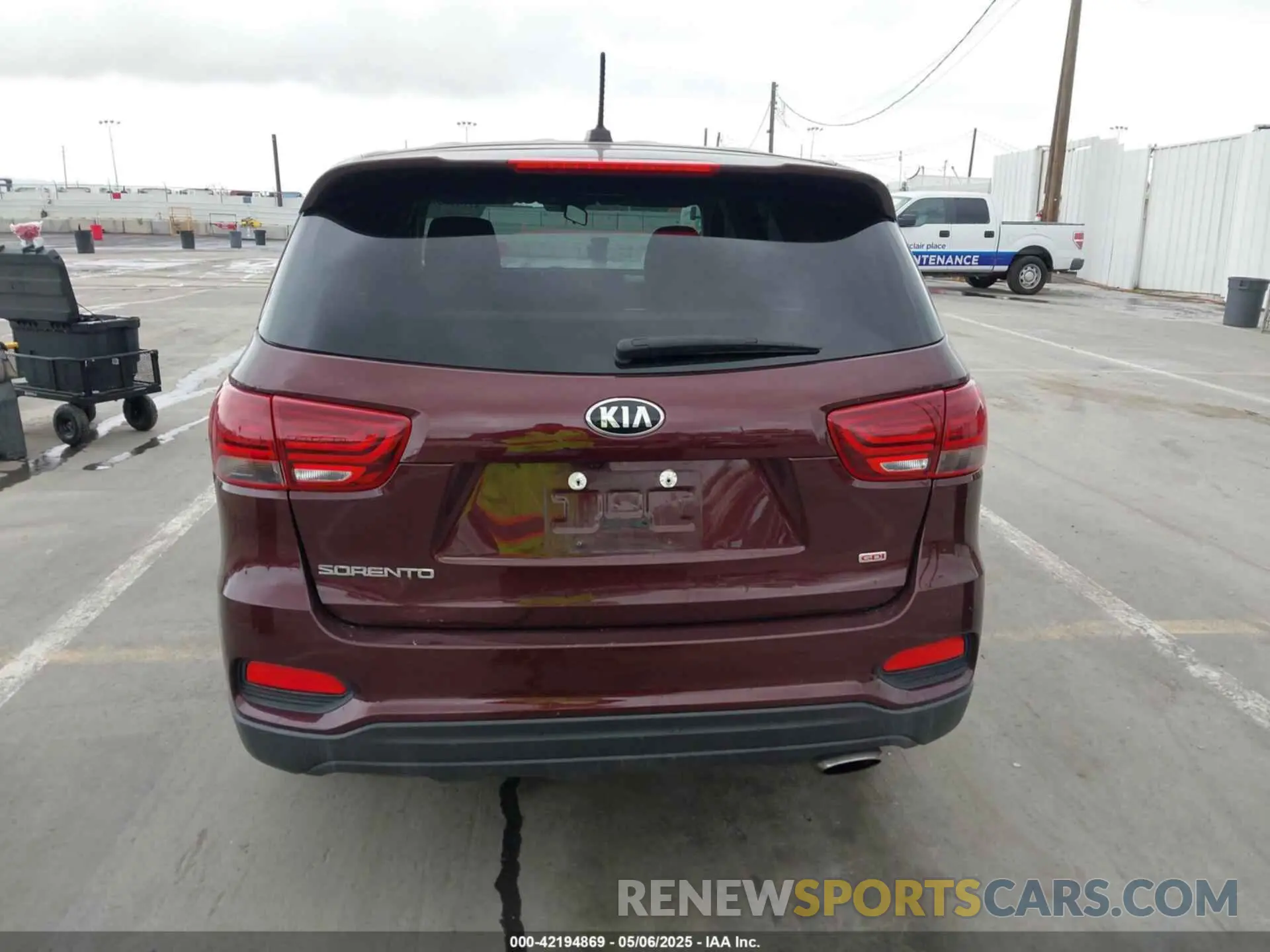 15 fotografías del automóvil dañado 5XYPG4A3XKG535831 KIA SORENTO 2019