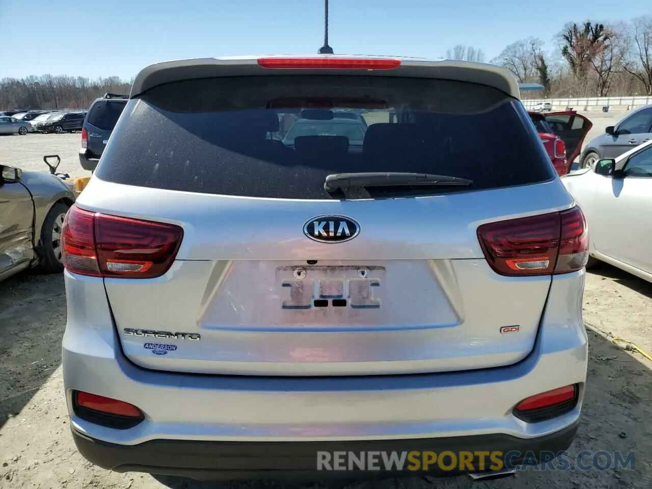 6 fotografías del automóvil dañado 5XYPG4A3XKG573950 KIA SORENTO 2019