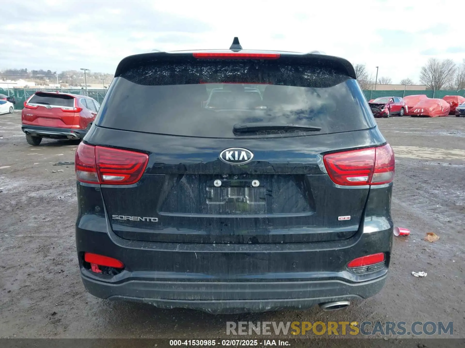 15 fotografías del automóvil dañado 5XYPG4A3XKG592630 KIA SORENTO 2019