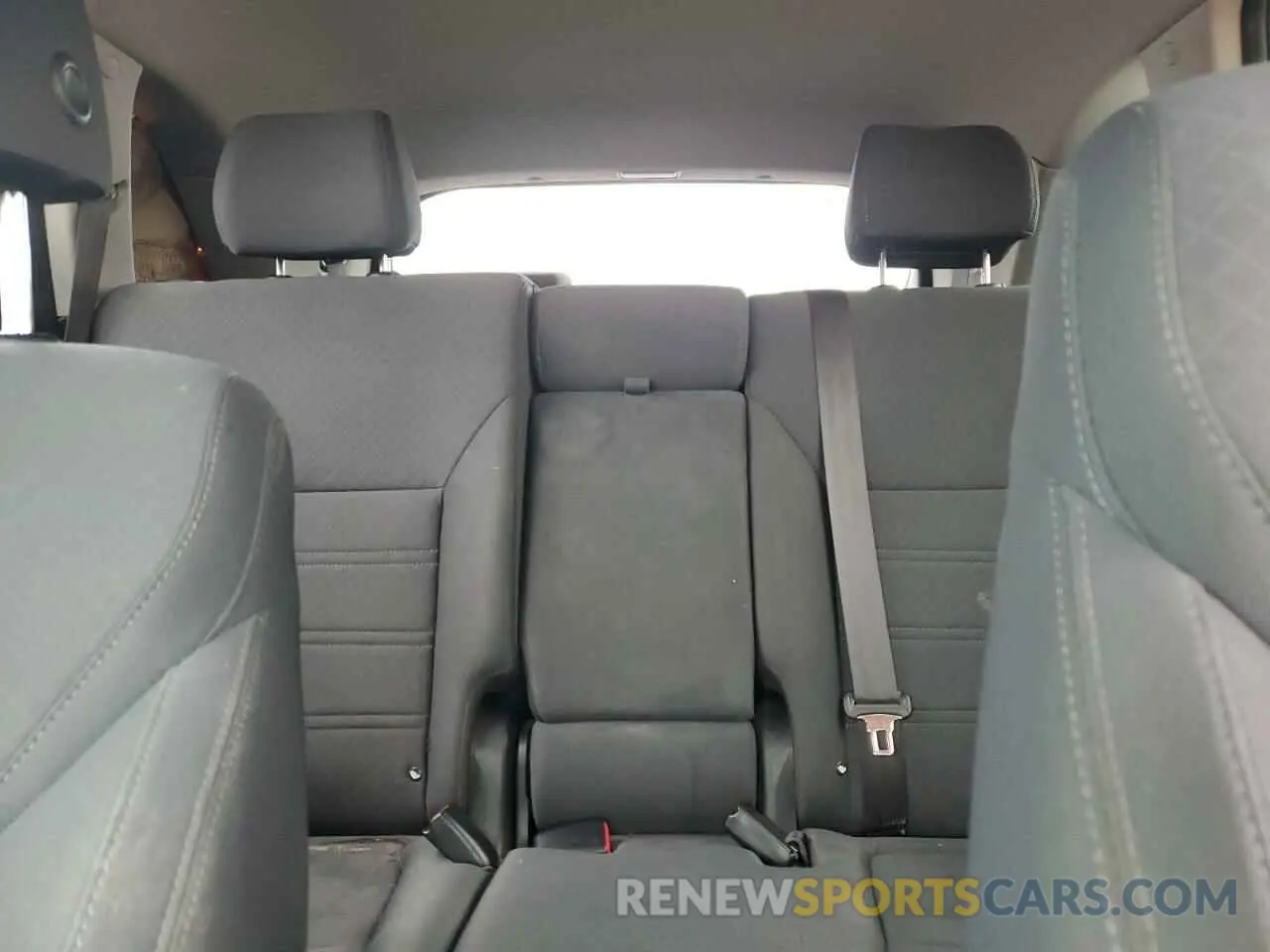 10 fotografías del automóvil dañado 5XYPG4A3XKG592725 KIA SORENTO 2019