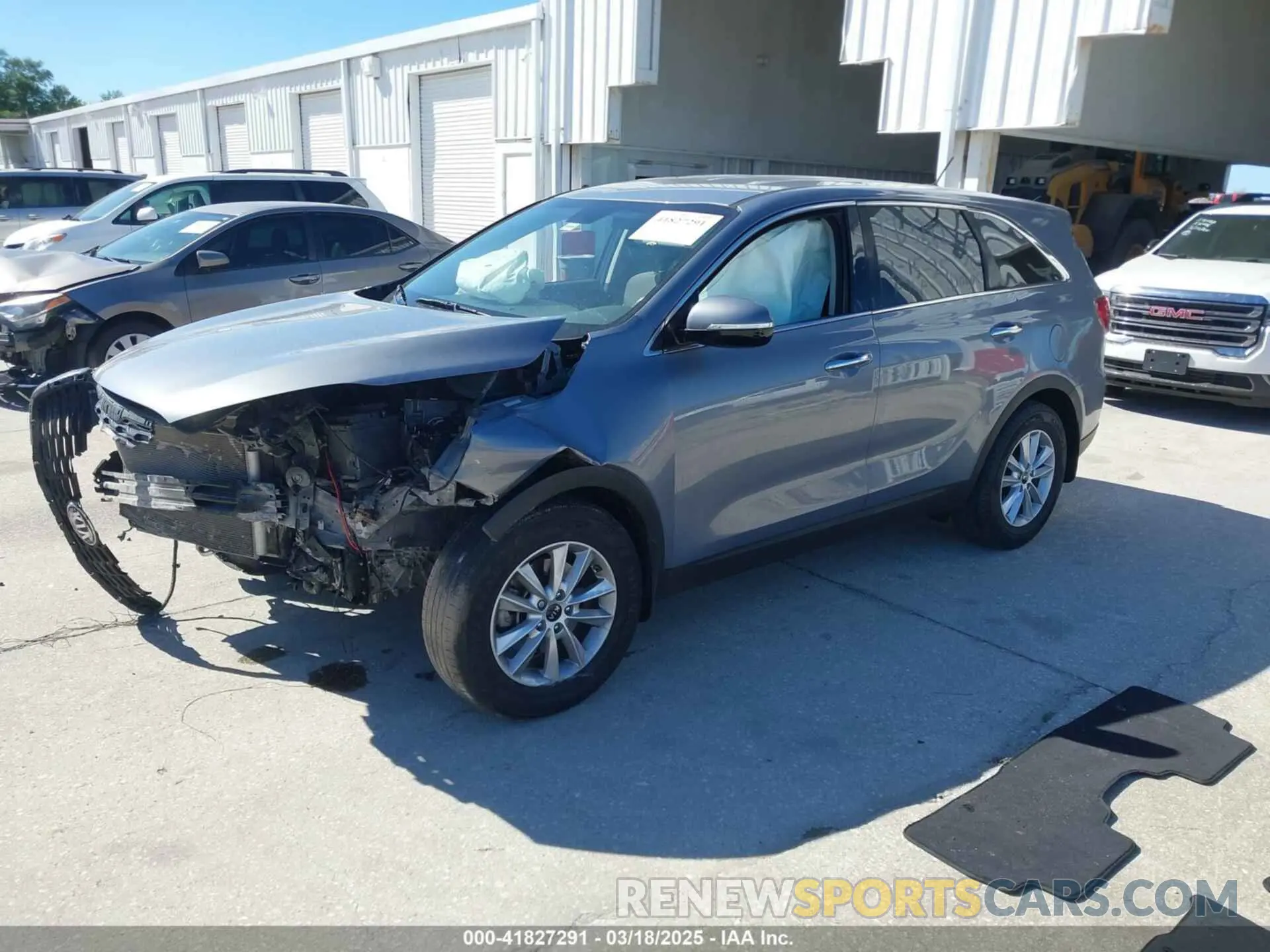 2 fotografías del automóvil dañado 5XYPG4A3XKG605229 KIA SORENTO 2019