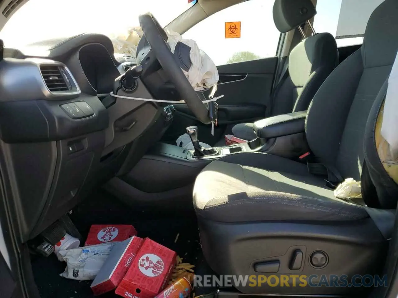 7 fotografías del automóvil dañado 5XYPG4A50KG489508 KIA SORENTO 2019