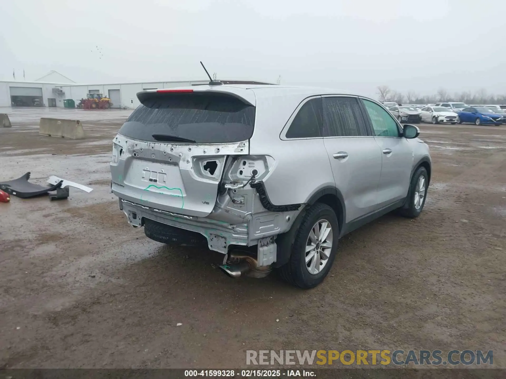 4 fotografías del automóvil dañado 5XYPG4A51KG495866 KIA SORENTO 2019