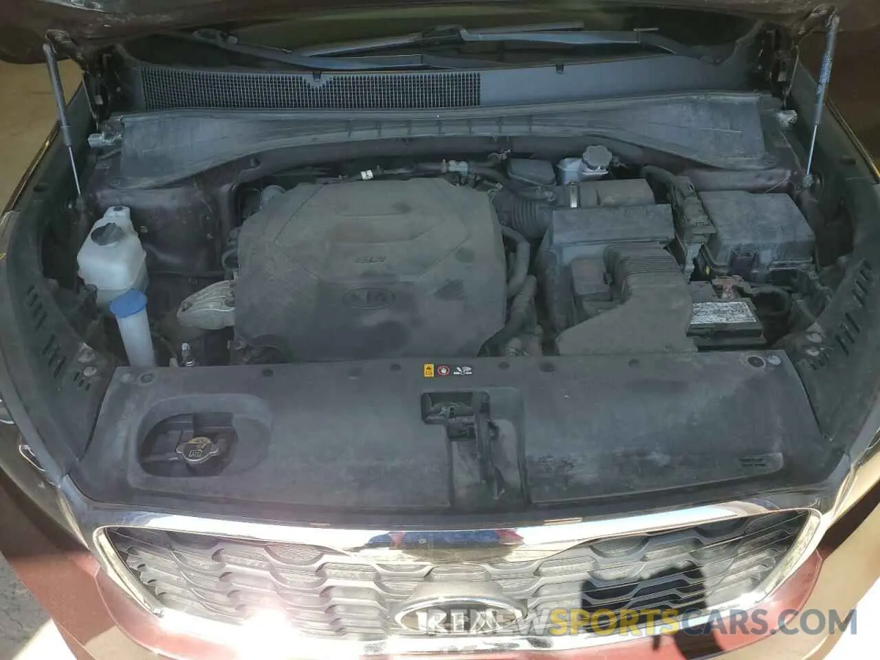 12 fotografías del automóvil dañado 5XYPG4A51KG600289 KIA SORENTO 2019