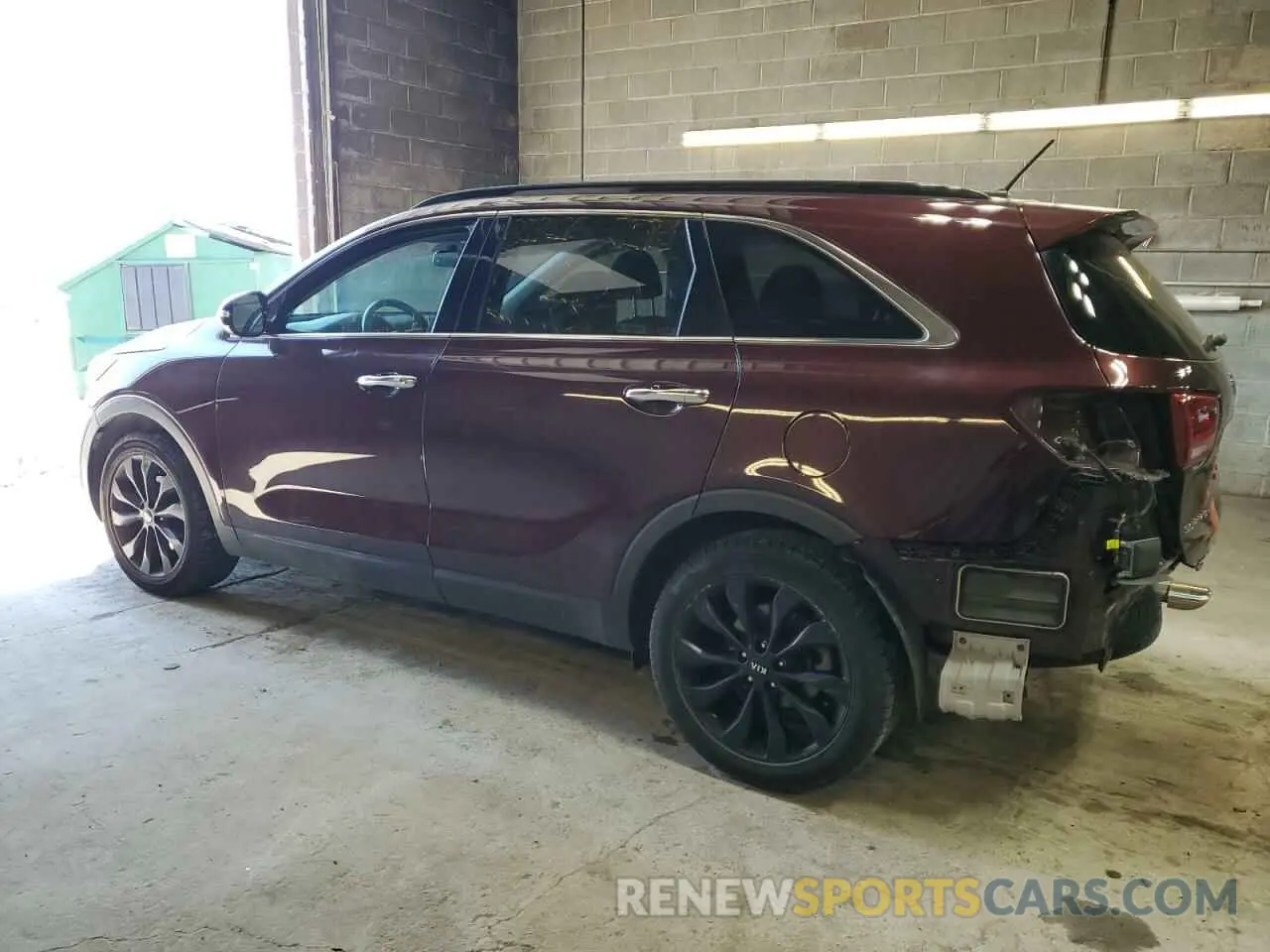 2 fotografías del automóvil dañado 5XYPG4A51KG600289 KIA SORENTO 2019