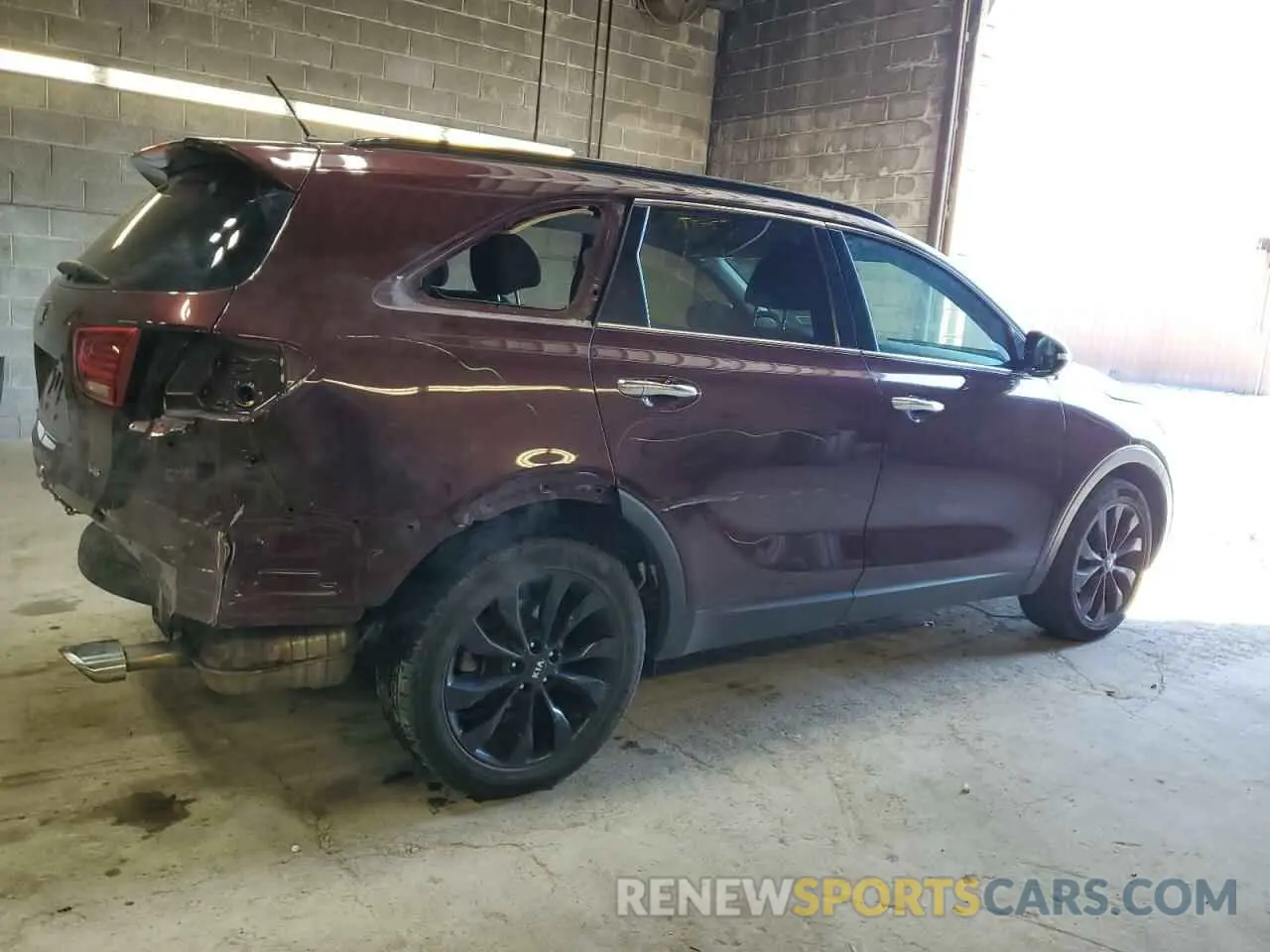 3 fotografías del automóvil dañado 5XYPG4A51KG600289 KIA SORENTO 2019