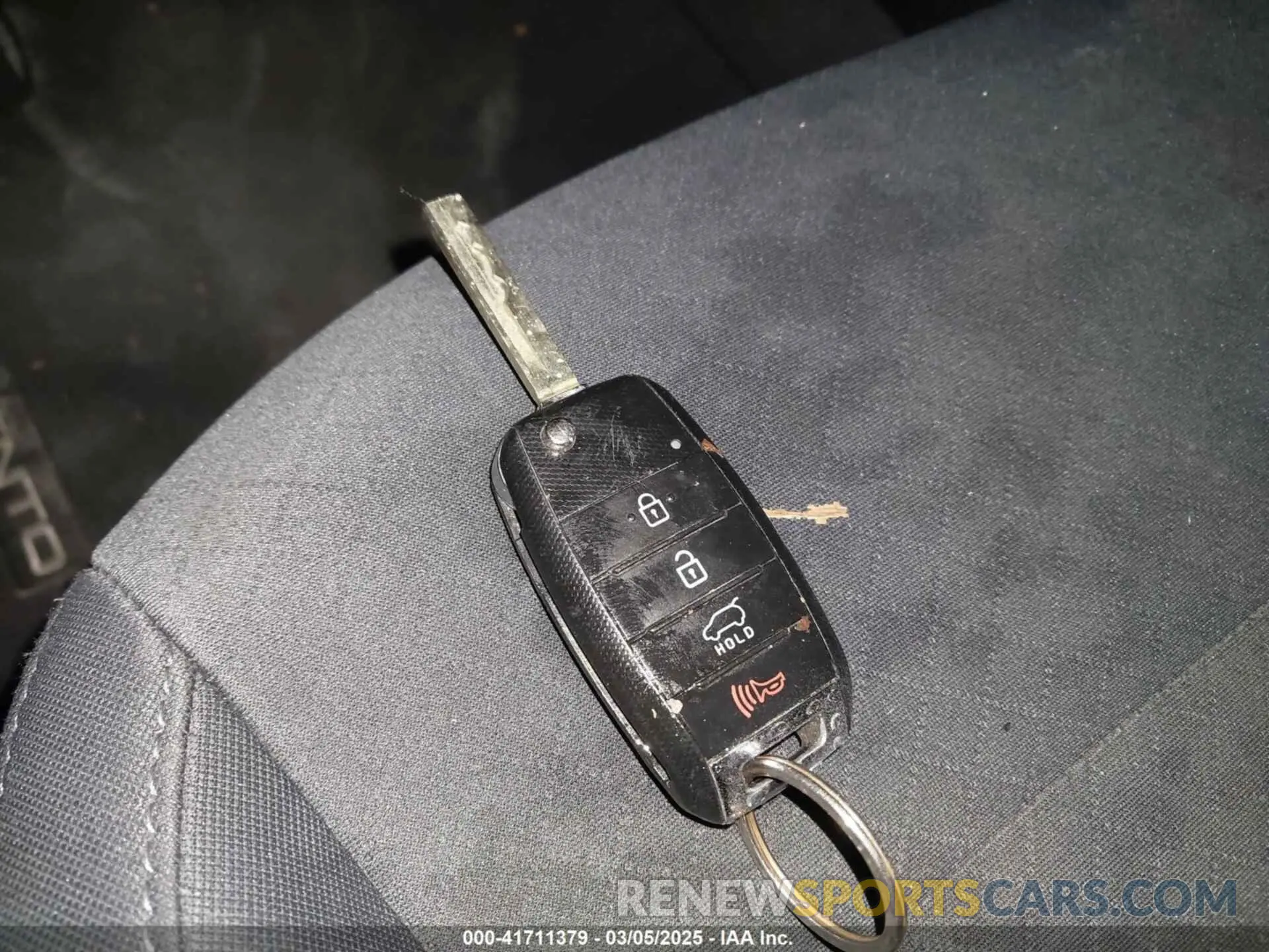 11 fotografías del automóvil dañado 5XYPG4A52KG485699 KIA SORENTO 2019