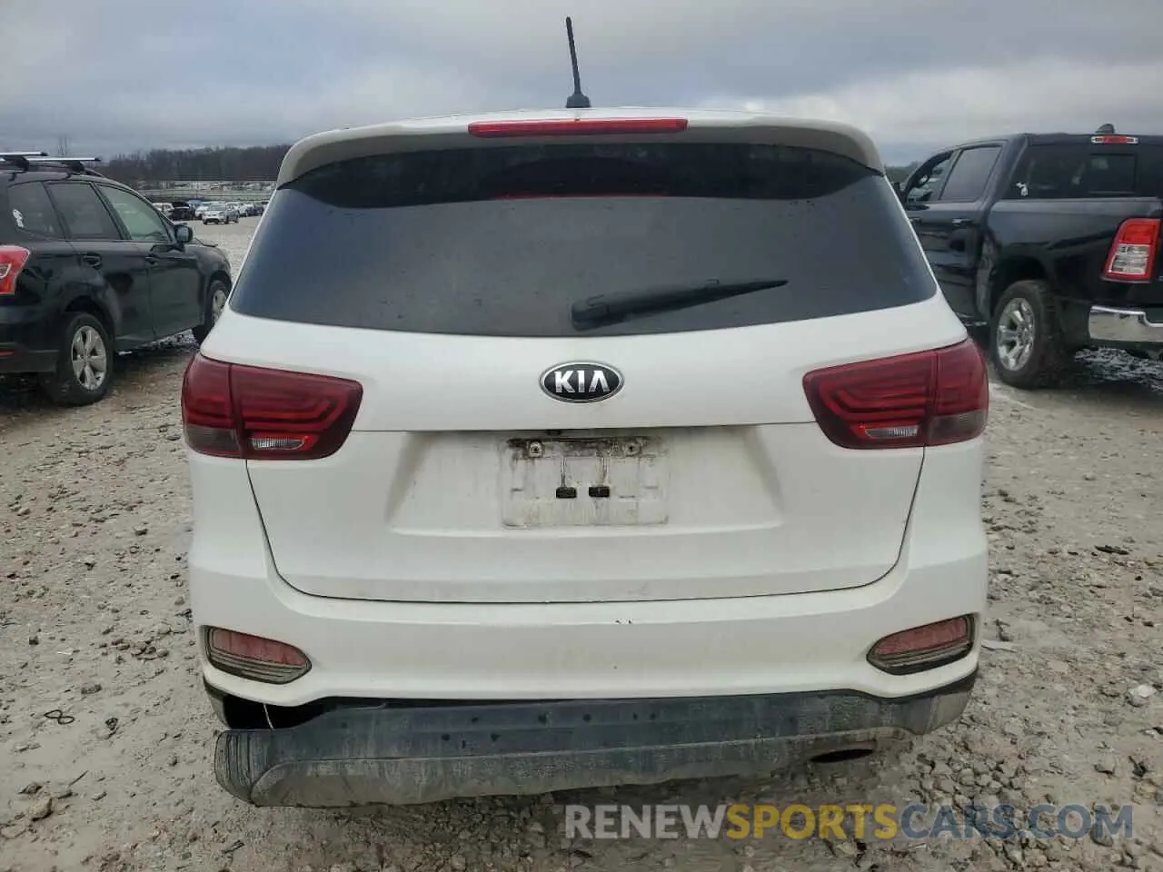 6 fotografías del automóvil dañado 5XYPG4A52KG494919 KIA SORENTO 2019