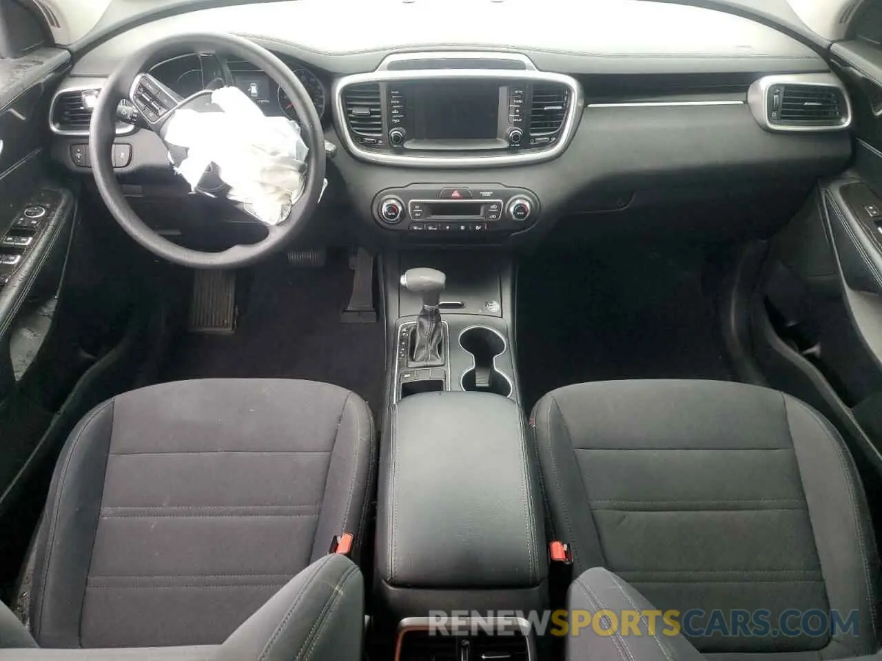 8 fotografías del automóvil dañado 5XYPG4A52KG494919 KIA SORENTO 2019