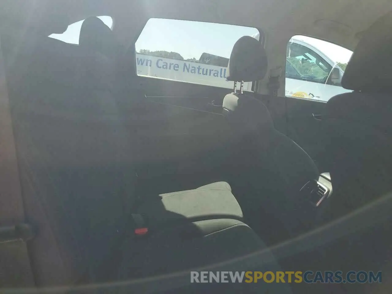 11 fotografías del automóvil dañado 5XYPG4A55KG440319 KIA SORENTO 2019