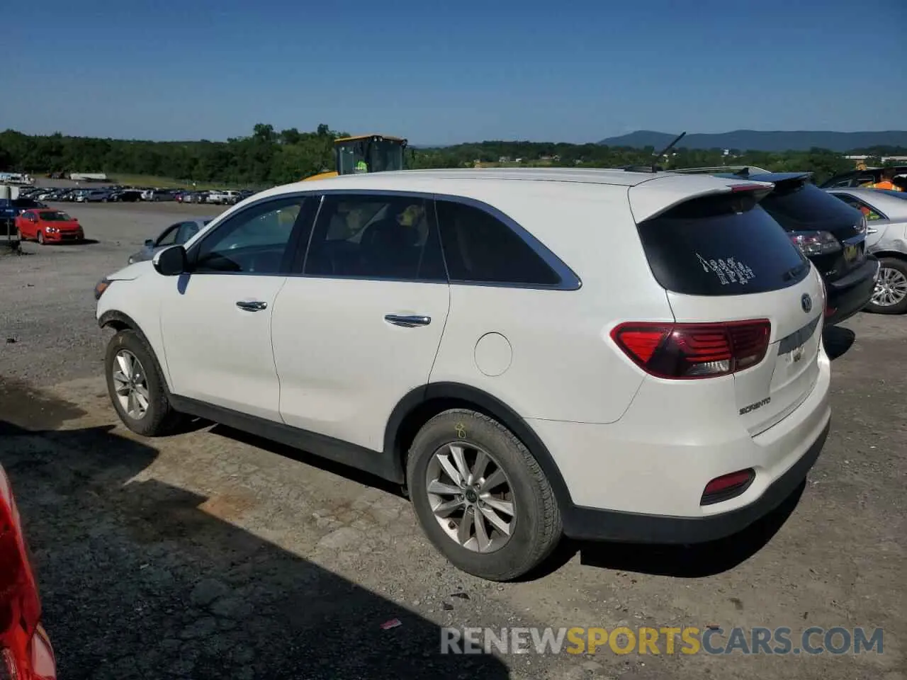 2 fotografías del automóvil dañado 5XYPG4A55KG440319 KIA SORENTO 2019