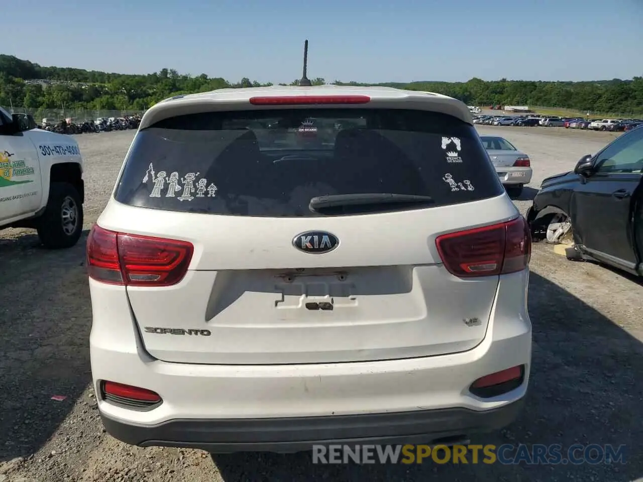 6 fotografías del automóvil dañado 5XYPG4A55KG440319 KIA SORENTO 2019