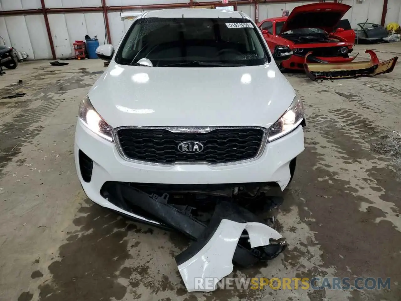 5 fotografías del automóvil dañado 5XYPG4A56KG558427 KIA SORENTO 2019