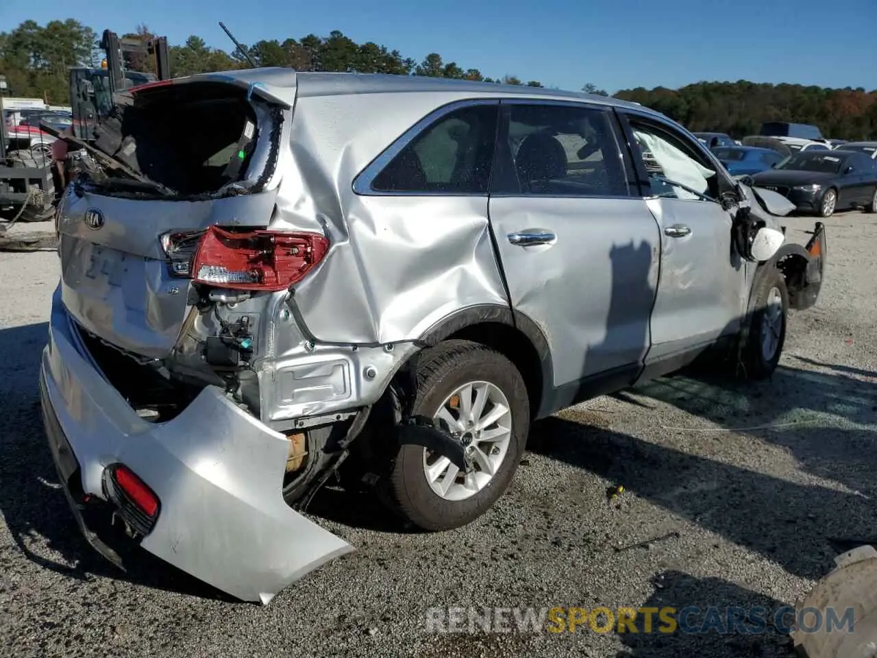 3 fotografías del automóvil dañado 5XYPG4A56KG571713 KIA SORENTO 2019