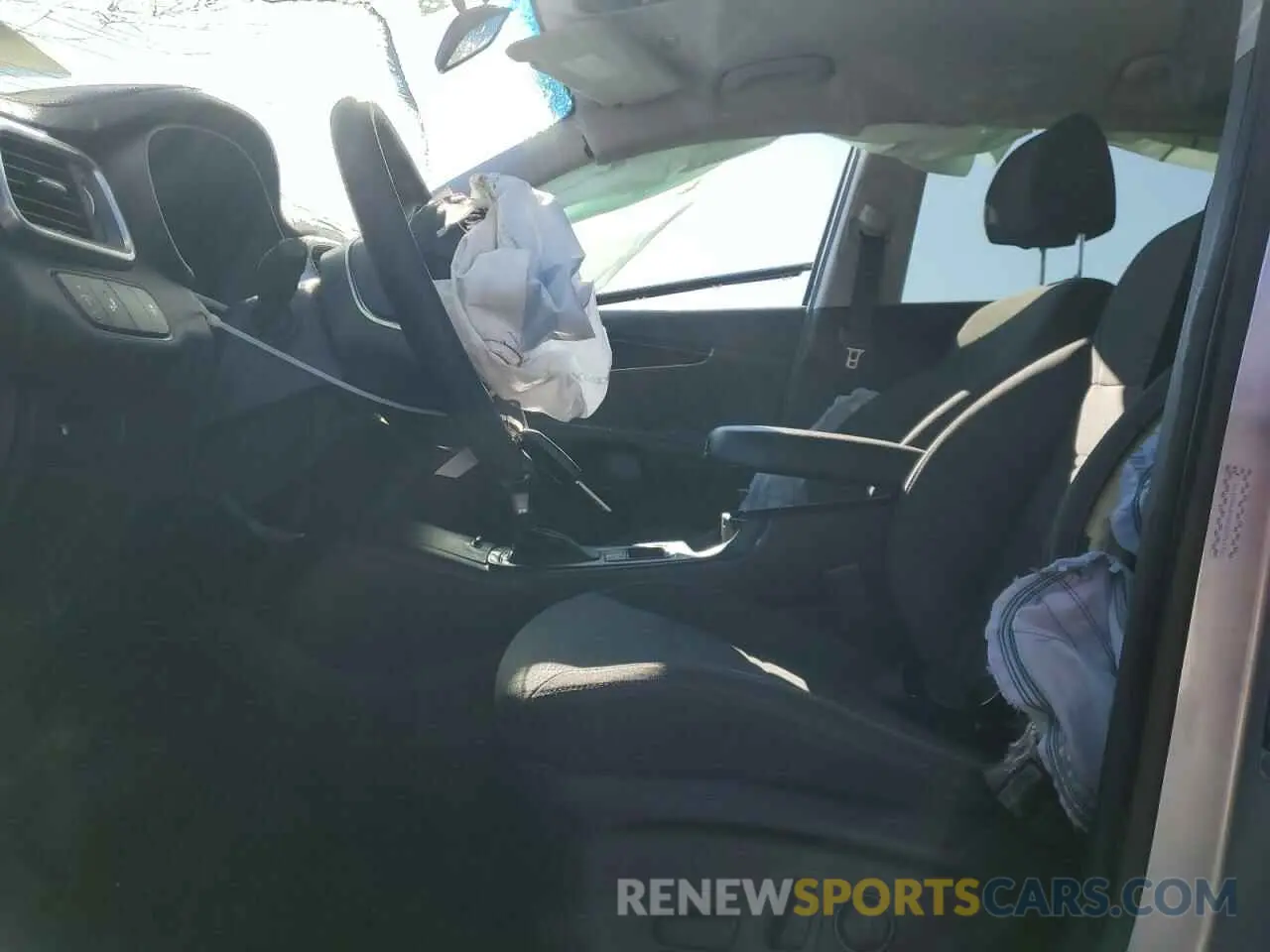 7 fotografías del automóvil dañado 5XYPG4A56KG571713 KIA SORENTO 2019