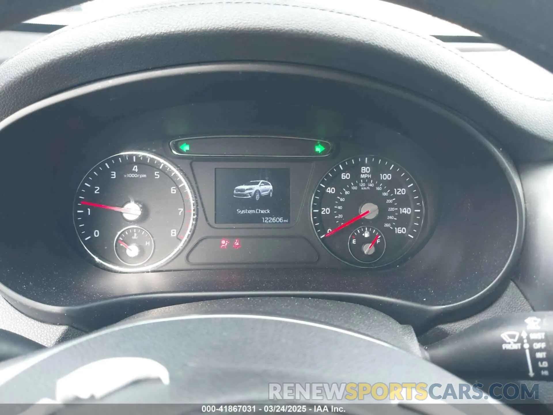 7 fotografías del automóvil dañado 5XYPG4A57KG490476 KIA SORENTO 2019