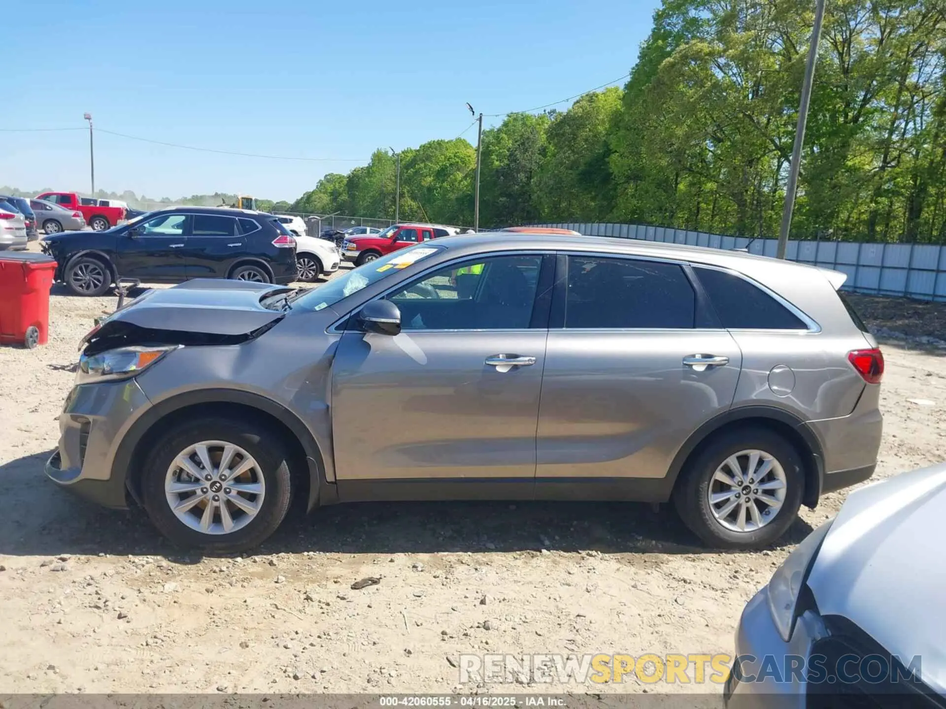 14 fotografías del automóvil dañado 5XYPG4A57KG494222 KIA SORENTO 2019