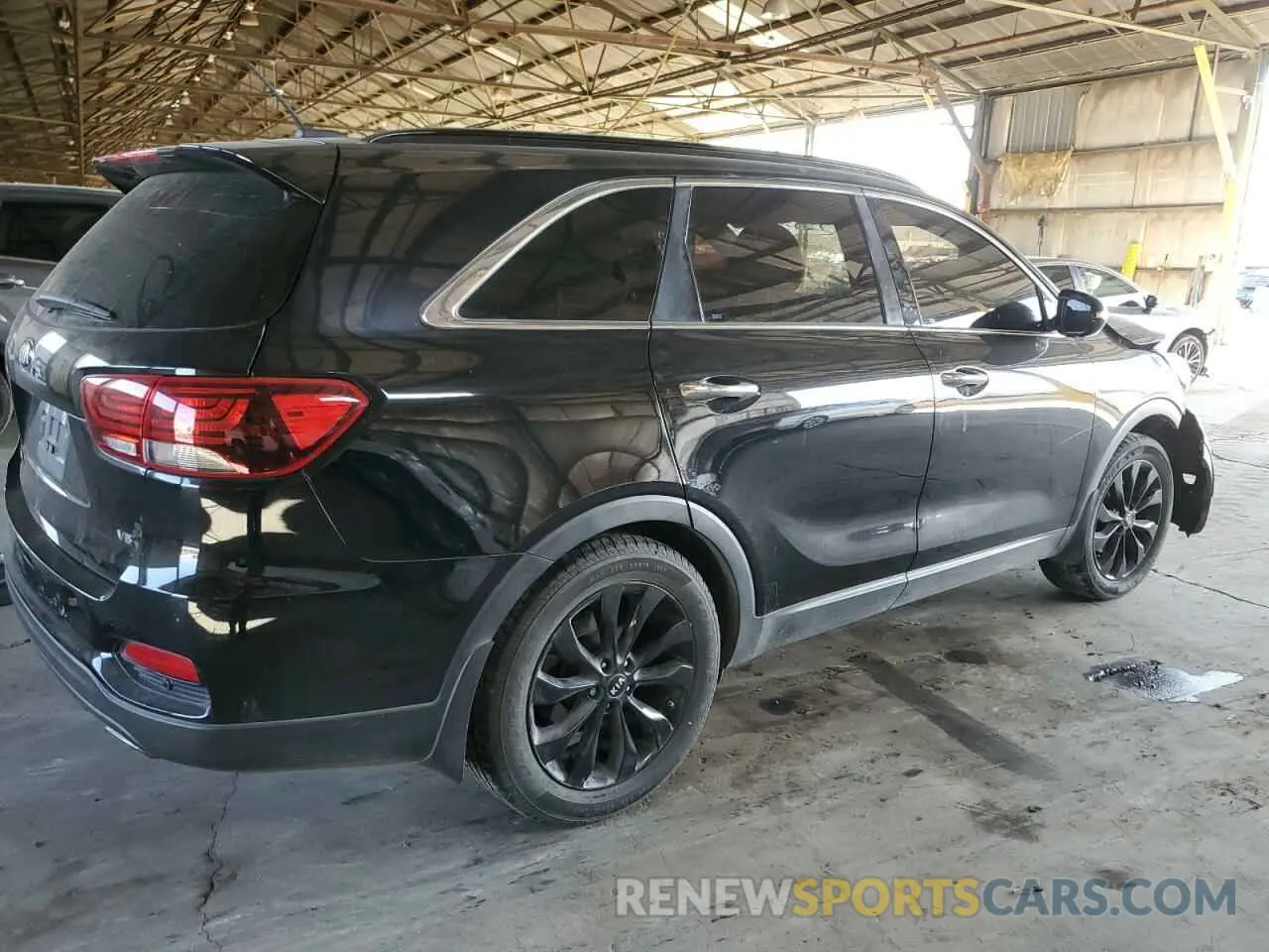 3 fotografías del automóvil dañado 5XYPG4A57KG608395 KIA SORENTO 2019