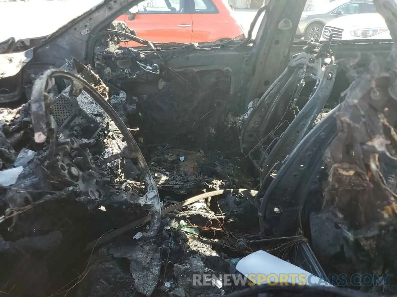 7 fotografías del automóvil dañado 5XYPG4A5XKG490455 KIA SORENTO 2019